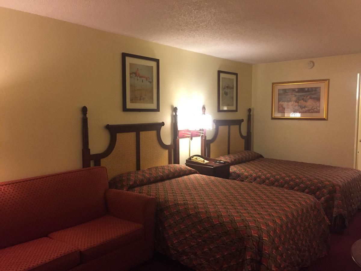 Maple Leaf Inn & Suites Kissimmee Exterior foto